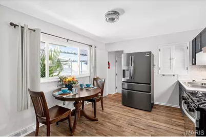 354 Burncoate Drive, Oakville, MO 63129 - Photo 10