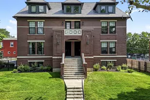 4329 Westminster Pl, Saint Louis, MO 63108 - Photo 2