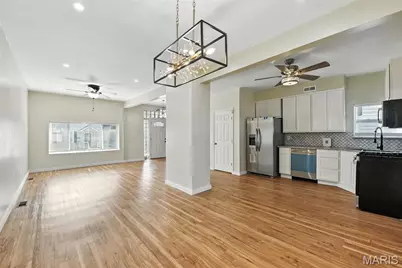 5325 Gilson, Saint Louis, MO 63116 - Photo 6