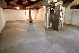 10501 Lilac Ave, Saint Louis, MO 63137 - Photo 18