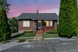 9429 Burdella Ave, Saint Louis, MO 63114 - Photo 2