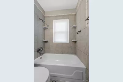 9429 Burdella Avenue, Saint Louis, MO 63114 - Photo 22