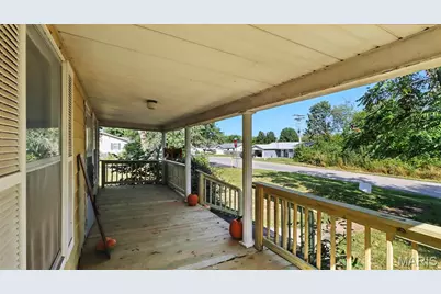 300 E Clouse Street, Mountain Grove, MO 65711 - Photo 6