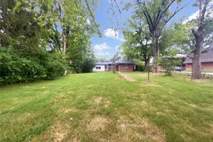 4127 Burnett Ave, Saint Louis, MO 63125 - Photo 12