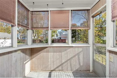 2424 Rockford Avenue, Saint Louis, MO 63144 - Photo 18