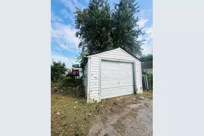 7343 Virginia Avenue, Saint Louis, MO 63118 - Photo 2