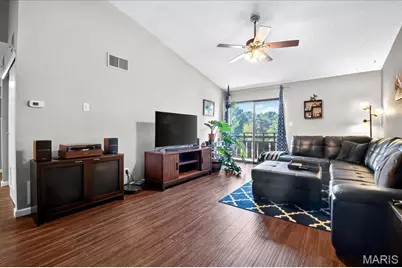 1465 Heritage Landing #46 (410), Saint Charles, MO 63303 - Photo 4