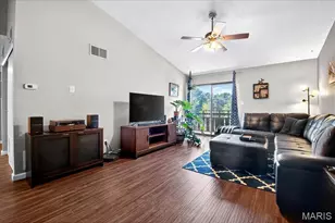 1465 Heritage Landing, Saint Charles, MO 63303 - Photo 4