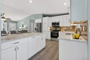 50 Sparrow Point Cir, Fenton, MO 63026 - Photo 16