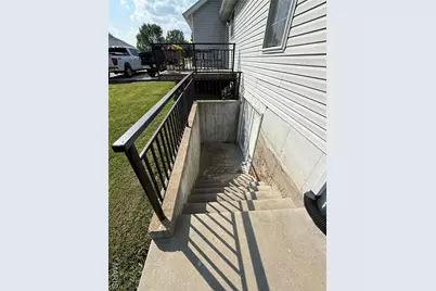 1798 Debbie Lane, Robertsville, MO 65066 - Photo 6