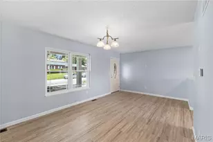 217 Roaring River Dr, O'Fallon, MO 63366 - Photo 4