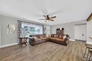 140 N Ethlyn Rd, Winfield, MO 63389 - Photo 6