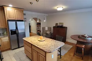 7570 Byron Pl, Clayton, MO 63105 - Photo 18