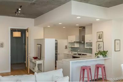 4545 Lindell Boulevard #14, Saint Louis, MO 63108 - Photo 16