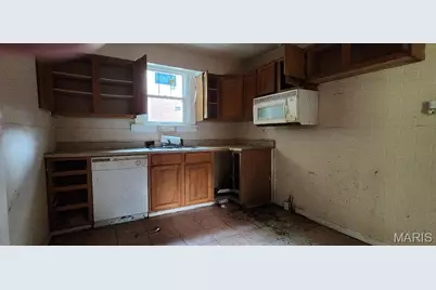 8008 Monroe Avenue, Saint Louis, MO 63114 - Photo 8