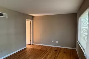 406 Teston Dr, Saint Louis, MO 63135 - Photo 2