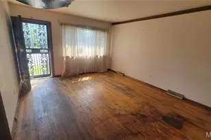 4607 Lee Ave, Saint Louis, MO 63115 - Photo 2