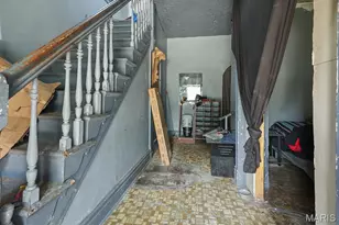 5449 Geraldine Ave, Saint Louis, MO 63115 - Photo 2