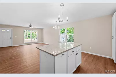 3360 Suncrest Avenue, Saint Louis, MO 63114 - Photo 10