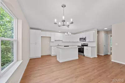 3360 Suncrest Avenue, Saint Louis, MO 63114 - Photo 6