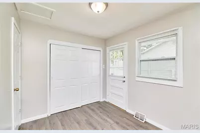 3346 Saint Joachim Lane, Saint Ann, MO 63074 - Photo 8