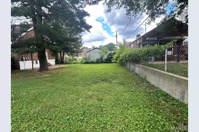 385 Kingston Drive, Saint Louis, MO 63125 - Photo 10