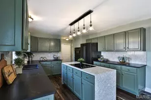 5527 Hennsley Cir, Weldon Spring, MO 63304 - Photo 8