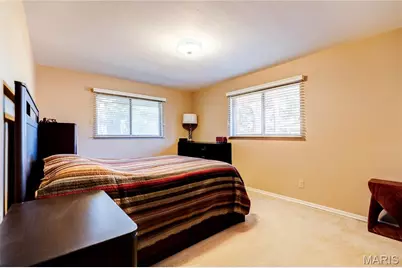 2395 Charbonier Road, Florissant, MO 63031 - Photo 12
