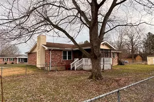 5863 Mayberry Dr, Unincorporated, MO 63052 - Photo 2