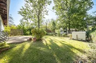 2570 Guildford Dr, Florissant, MO 63033 - Photo 34
