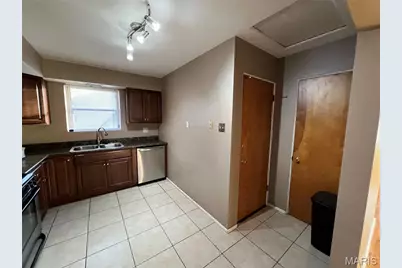 1104 Ralph Terrace, Richmond Heights, MO 63117 - Photo 4