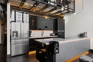 2323 Locust St, Saint Louis, MO 63103 - Photo 10