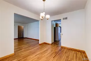 100 Broadmere Dr, Florissant, MO 63033 - Photo 6