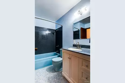 100 Broadmere Drive, Florissant, MO 63033 - Photo 14