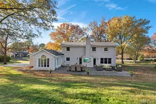 78 Meadowbrook Country Club Estate, Ballwin, MO 63011 - Photo 10