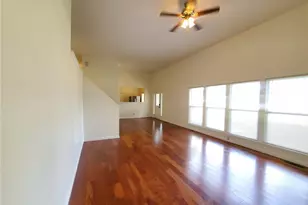 698 Carriage Ln, Hazelwood, MO 63042 - Photo 4