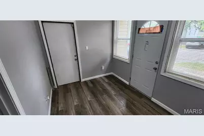 818 Robert Avenue, Ferguson, MO 63135 - Photo 2