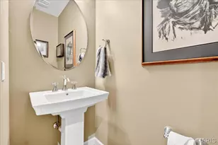 788 Village View Cir, Saint Albans, MO 63073 - Photo 30