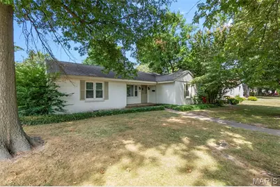701 Sikes Avenue, Sikeston, MO 63801 - Photo 1