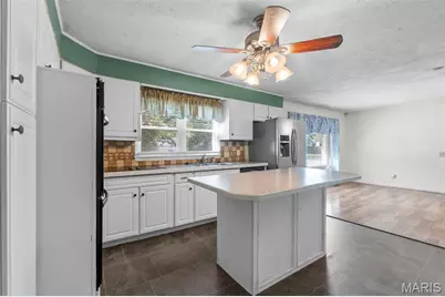 701 Sikes Avenue, Sikeston, MO 63801 - Photo 14