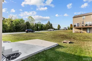 201 Cimarron Ridge Crossing, Wentzville, MO 63385 - Photo 4