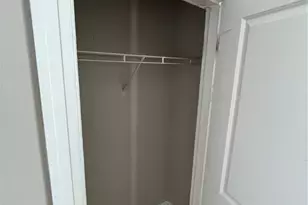 1014 Oakview Pl, Saint Louis, MO 63110 - Photo 26