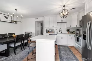 9070 Villaridge Ct, Saint Louis, MO 63123 - Photo 12