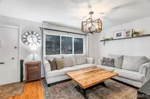 9070 Villaridge Ct, Saint Louis, MO 63123 - Photo 2