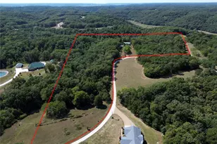 24038 Lone Oak Ln, Warrenton, MO 63383 - Photo 2