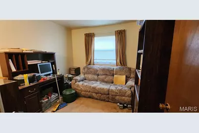 12415 Danube Drive, Florissant, MO 63033 - Photo 8