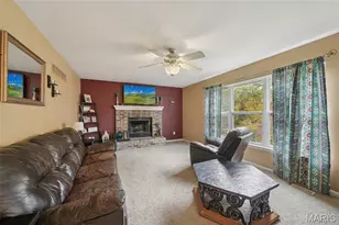 956 Shadow Pine Dr, Fenton, MO 63026 - Photo 8