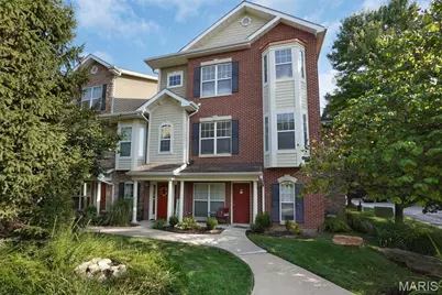 2642 McKnight Crossing Court, Saint Louis, MO 63124 - Photo 1