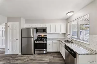 3660 Woodman Drive, Florissant, MO 63031 - Photo 12