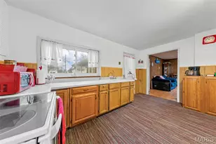 1144 Hudson Rd, Saint Louis, MO 63135 - Photo 6